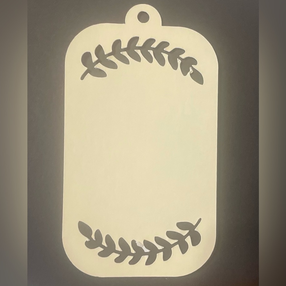 Pack of 40 Leaf cut-out Gift Tags